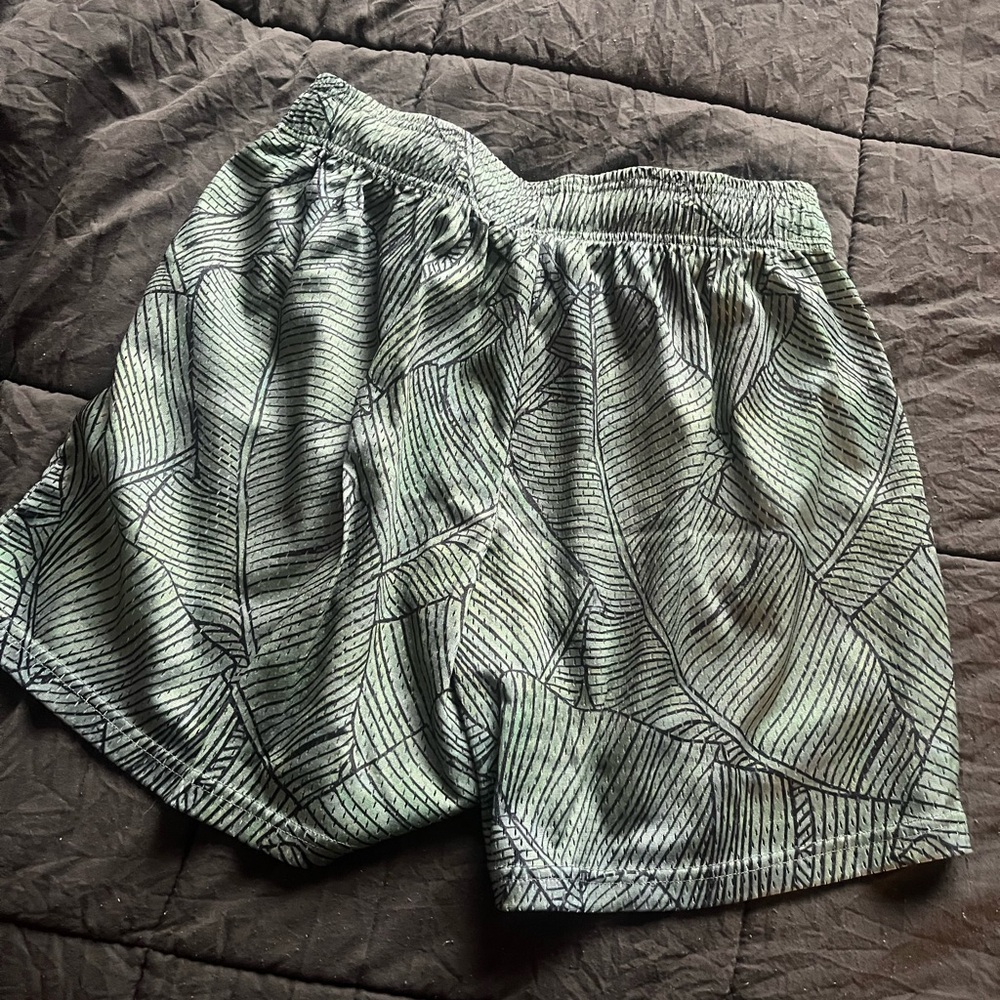 Green Patterned Shorts With Logo - image 2
